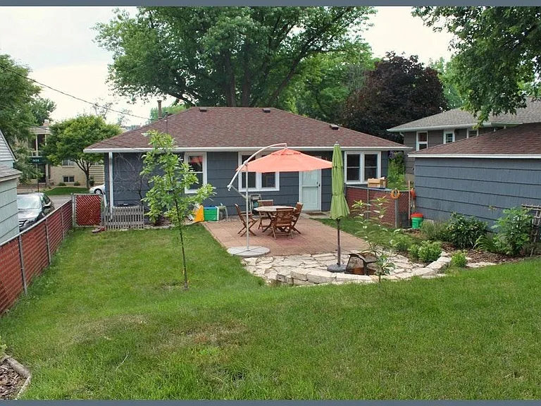 3615 Lynn Ave S — Photo 5