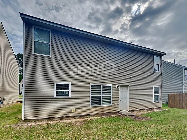 3872 Rosebud Park Dr — Photo 25