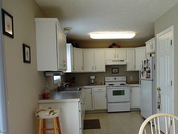3rd image of 4064 Bayberry Knoll Ln