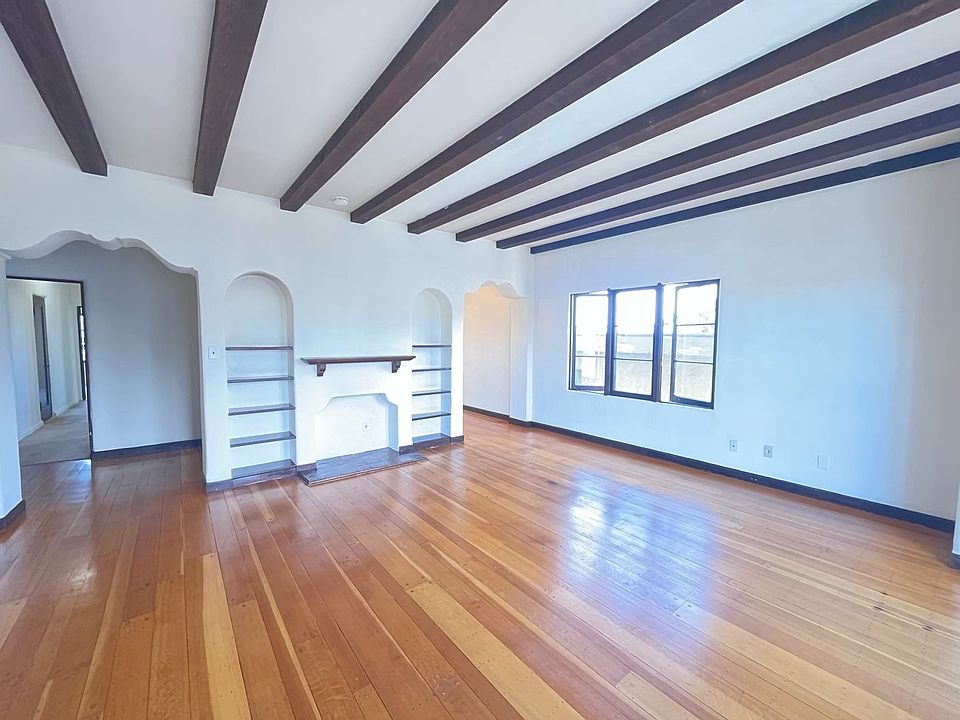 1st image of 441 Merritt Ave APT 402
