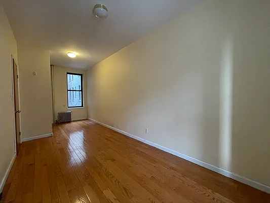 Rented by Oxford Property Group | media 11