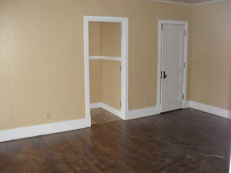 108 W Maple St — Photo 9