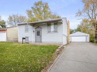 304 Healy Ave, Romeoville, IL 60446
