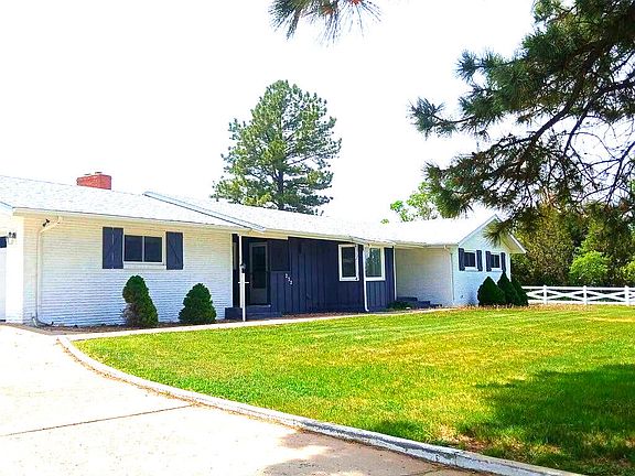 2nd image of 232 Saddle Rd