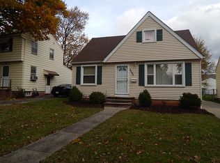5585 South Blvd, Maple Heights, OH