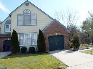 17 Corlen Ct, Medford, NJ 08055