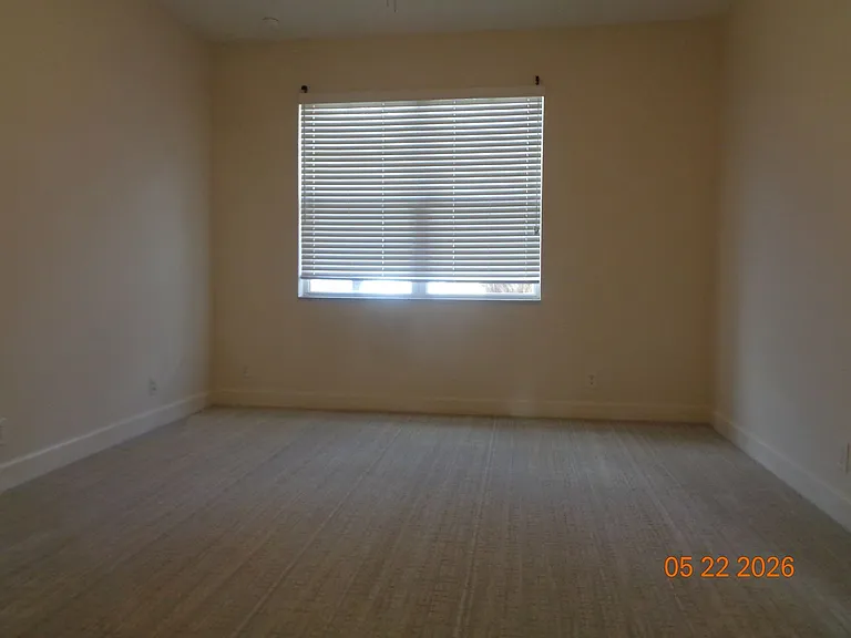 210 Woodhouse Ln — Photo 20