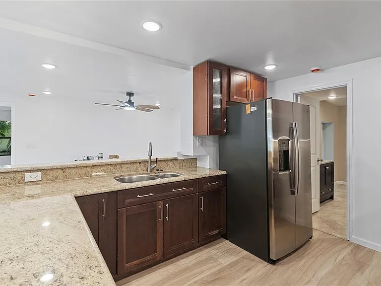 23094 Central Ave — Photo 13