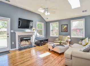 4035 Roberts Rd, Fairfax, VA 22032