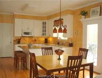 2nd image of 2460 Wildflower Ln