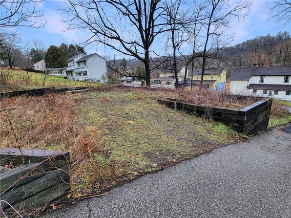 778 Millers Run Rd, Mc Donald, PA 15057