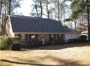 1960 Woodridge Rd, Tuscaloosa, AL 35406