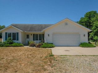 817 N Webster St, Augusta, MI 49012