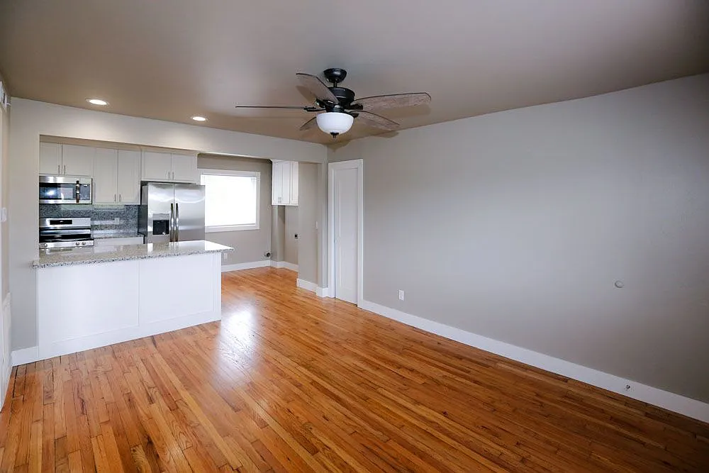 1 bed, 638 sqft, $875 — Photo 3