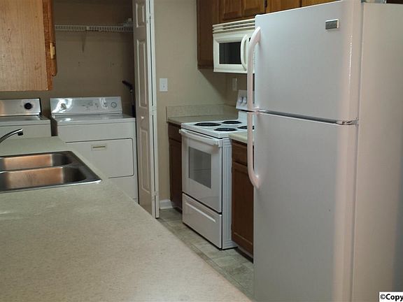 2nd image of 5115 7 Pine Cir