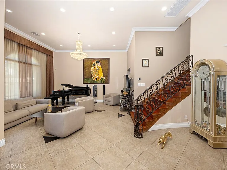 10610 Oak Tree Way — Photo 9