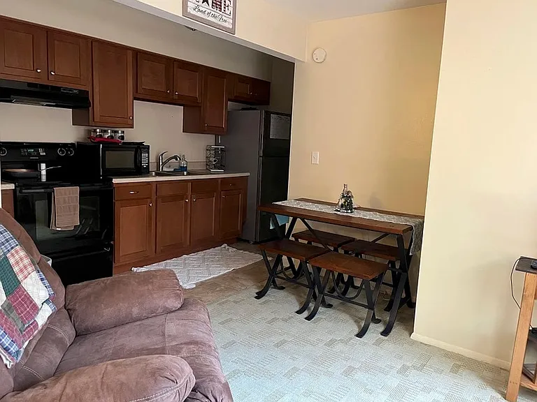 5271 Hester Rd #4 — Photo 3