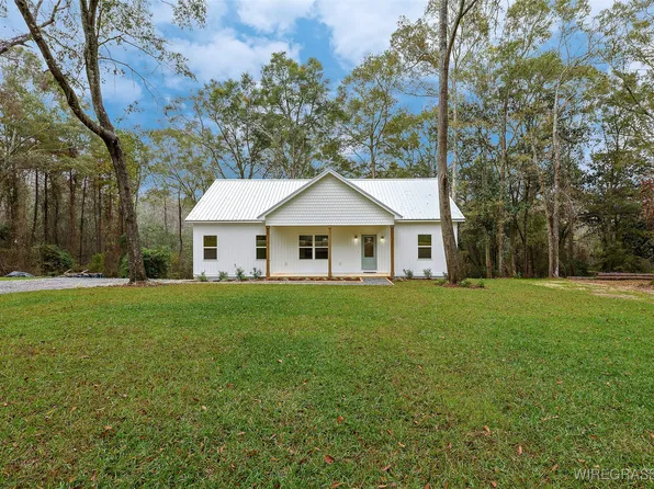 223 Lakewood Loop, Geneva, AL 36340