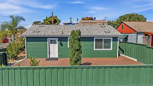 4005 Manzanita Photo 1