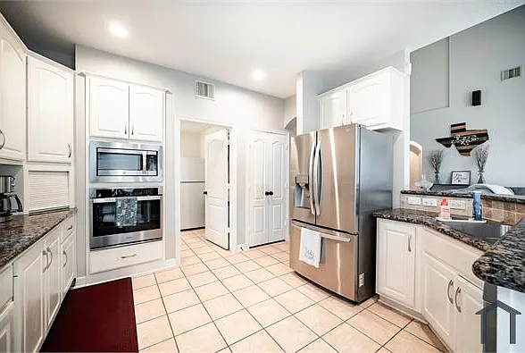 5810 Misty Island Ct — Photo 17