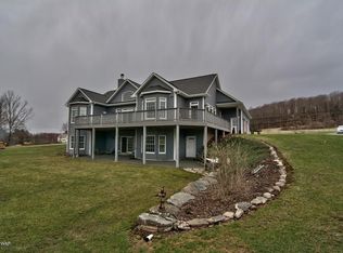 14 Blue Heron Dr, Tyler Hill, PA 18469