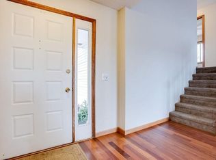 760 Santa Vera Dr, Chanhassen, MN 55317