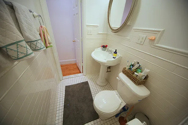 Rented by Metropolitan Realty | media 35