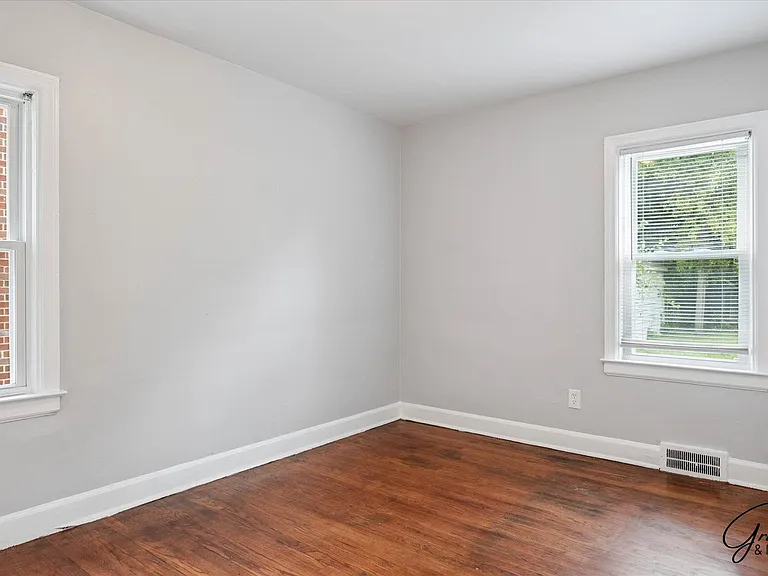 9610 Asbury Park — Photo 17
