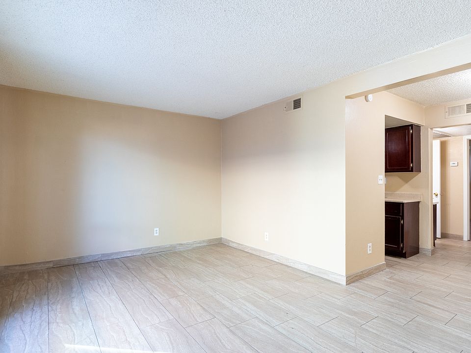 819 S Stapley Dr Apt 8-2_01092023