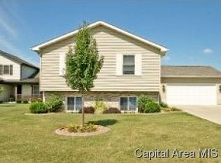 4409 Clearwater Ln, Springfield, IL 62703