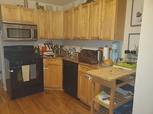 Rented by BLS Realty | media 9