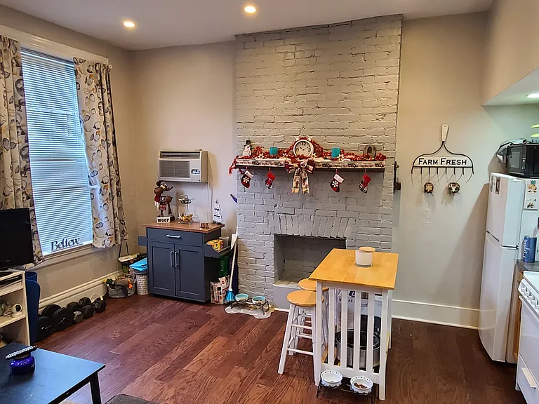 231 Roup Ave #1 — Photo 4