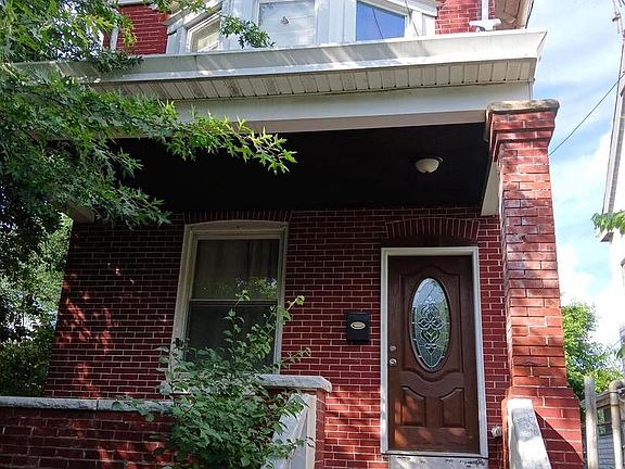 2nd image of 224 Garfield Ave