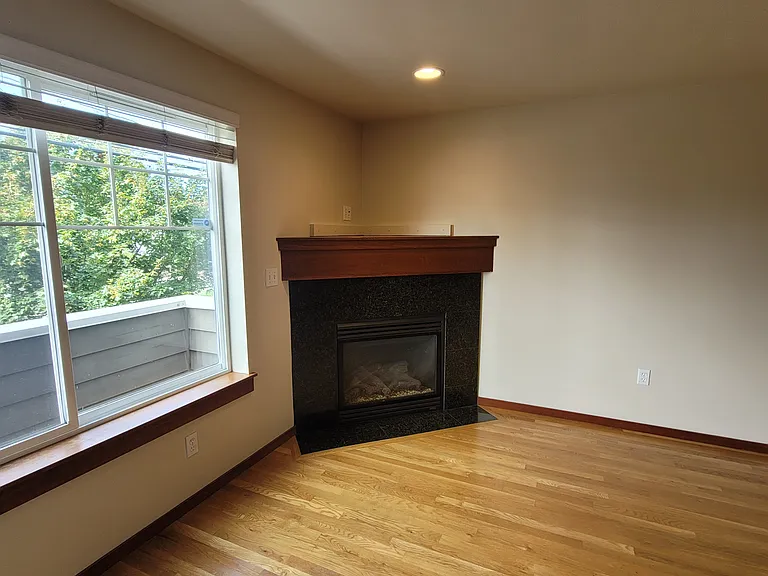 11014 Greenwood Ave N #B-1 — Photo 7