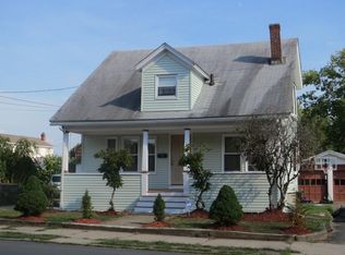 108 Mount Vernon St, Lawrence, MA 01843