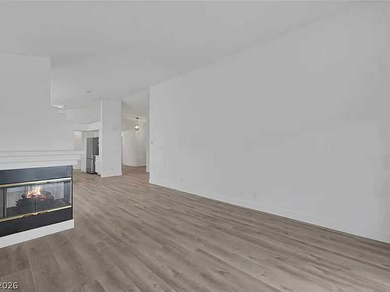 8249 Peaceful Canyon Dr — Photo 15