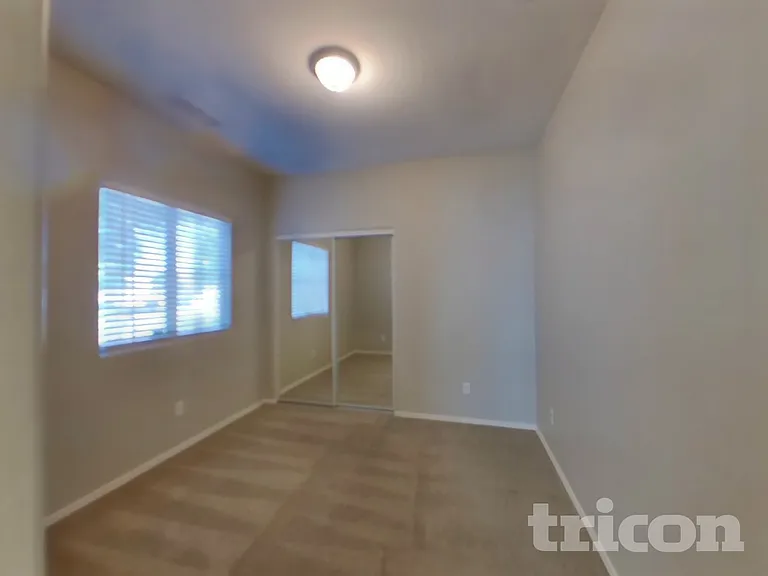374 E Yellow Wood Ave — Photo 11