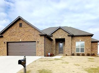 109 Kamarie Ln, Muscle Shoals, AL 35661