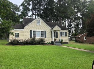1407 W Chaloner Dr, Roanoke Rapids, NC 27870