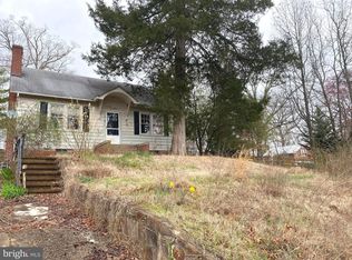 4014 Bradys Hill Rd, Triangle, VA 22172