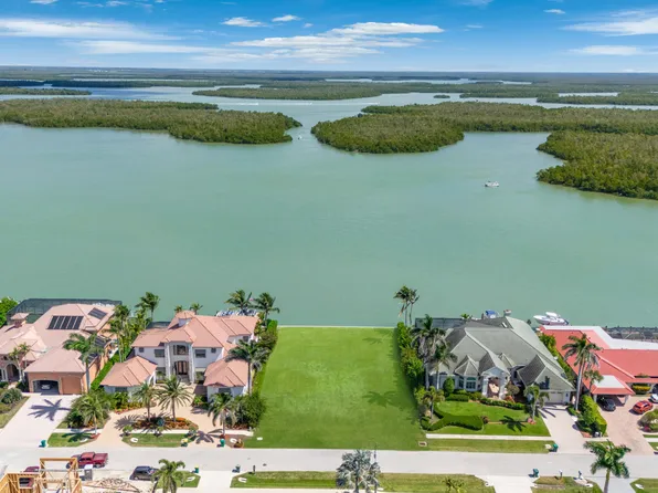 153 Stillwater Ct, Marco Island, FL 34145