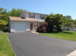 802 Depot Ln, Quakertown, PA 18951