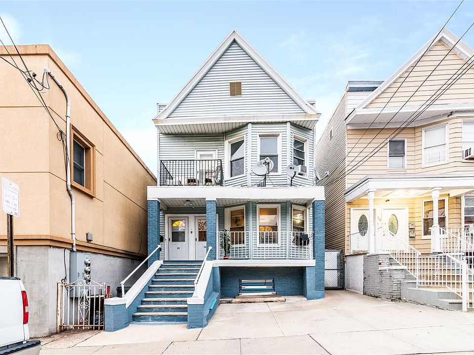 1st image of 318 Armstrong Ave