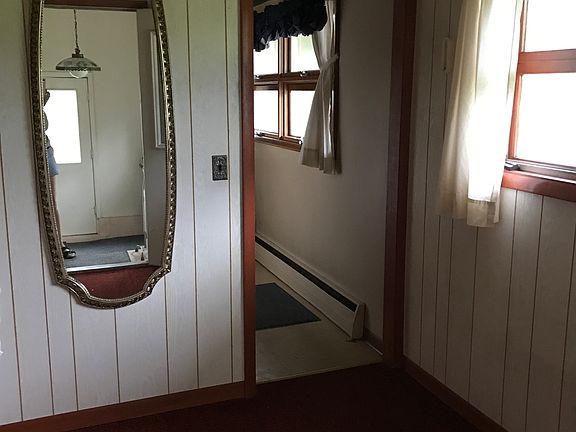 Warm entry off of mudroom