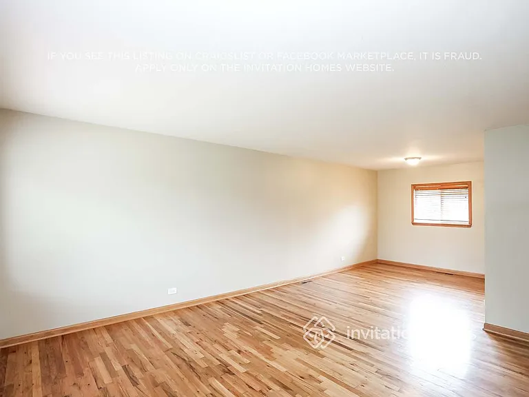 530 Norridge Ln — Photo 5