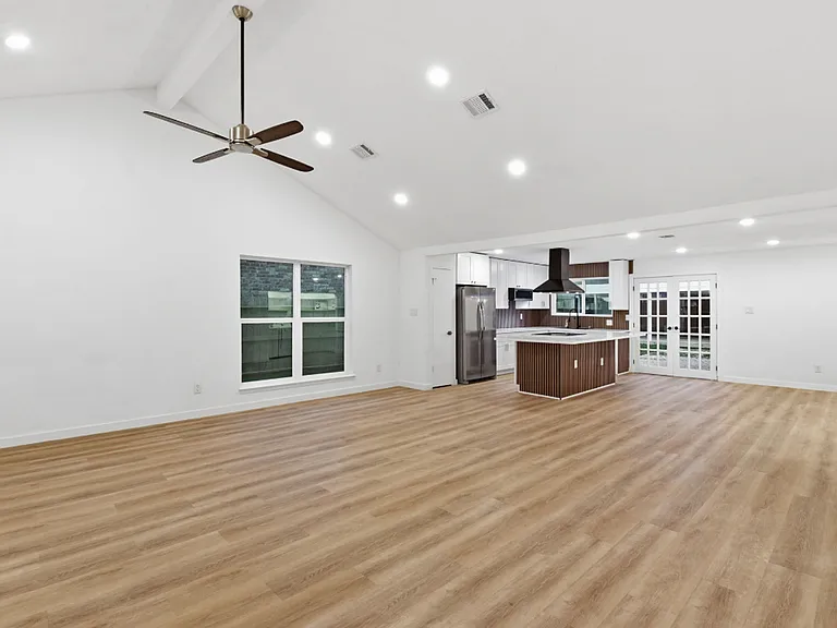 6718 Deer Ridge Ln — Photo 8