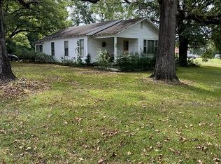 422 N Pontotoc Rd, Bruce, MS 38915