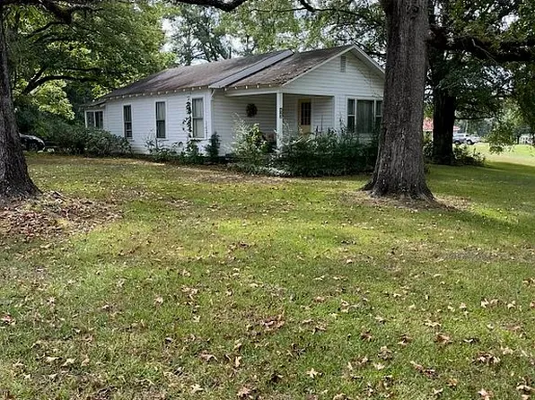 422 N Pontotoc Rd, Bruce, MS 38915