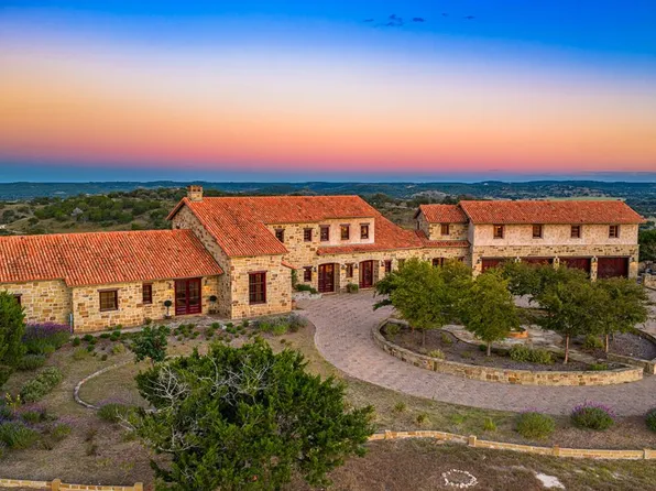250 Hidden Hills Ranch Rd, Center Pt, TX 78010