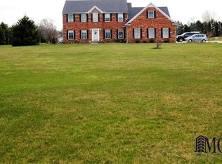 8104 Crabb Rd, Temperance, MI 48182